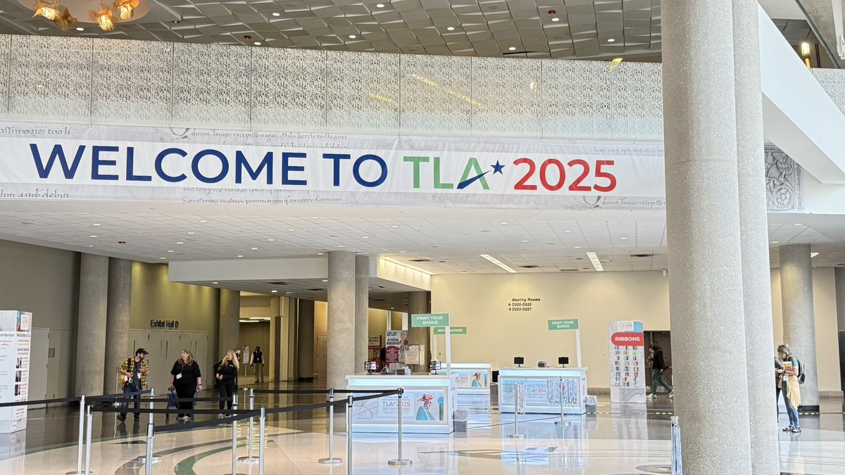 BMP’s <a href="/DrJohnHutton/">Dr. John S. Hutton</a> signing Billie the Brain and Hank the Heart at #txla25 in Booth 2421 - come visit &amp; join the reading fun! 

<a href="/IPGbooknews/">IPGbook</a> <a href="/ramooremd/">Ryan Moore MD</a> <a href="/CincyChildrens/">Cincinnati Children's</a>