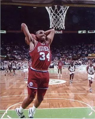 Usedcarr's tweet photo. The round mound of rebound and Shaq represent day 34. Couldn’t have Charles without Shaq. They make the NBA way more watchable during the regular season. #34andcounting https://t.co/gukNncnYNQ