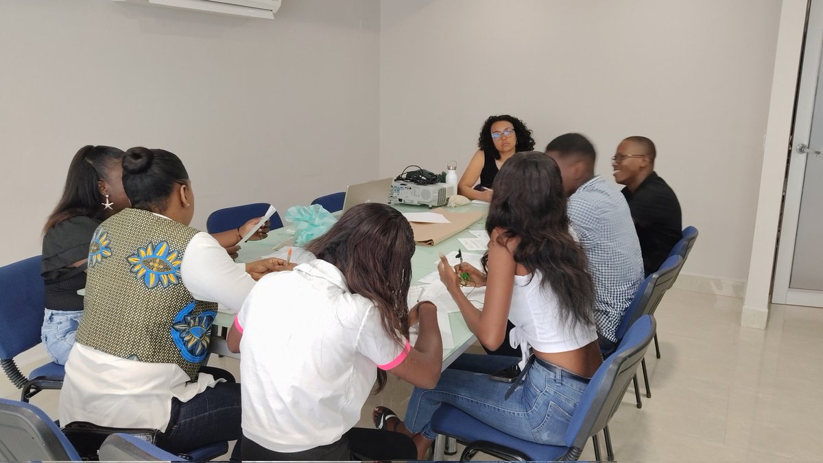 Instituto de Estudios Políticos UNAB (@iep_unab) on Twitter photo El 31 de marzo y 1 de abril estuvimos realizando parte del proceso de recolección de información con la Red Juvenil de mujeres Chocoanas desde el programa orquídeas con la <a href="/unab_online/">Universidad UNAB</a> en dónde hablamos sobre las apuestas de la organización y como estás le han aportado a la paz. El 31 de marzo y 1 de abril estuvimos realizando parte del proceso de recolección de información con la Red Juvenil de mujeres Chocoanas desde el programa orquídeas con la <a href="/unab_online/">Universidad UNAB</a> en dónde hablamos sobre las apuestas de la organización y como estás le han aportado a la paz.