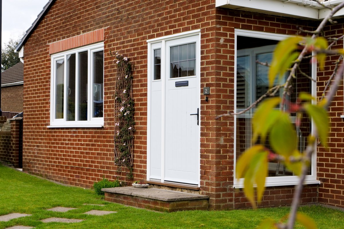 ERWJoinery's tweet image. Is your home overdue renovations? 🏠

Now is the perfect time to get started. ⏱️

If you’re looking to truly elevate your property - view our energy efficient timber windows and doors 👇

zurl.co/AIxQH  

#renovation #timberwindow #sashwindow #joinery #conservation