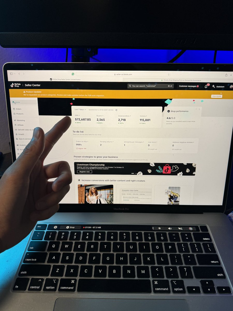 thetiktokwiz's tweet image. $72K in 7 days

The absolute minimum you need to make with TikTok Shop in a day is $10K

You can easily reach $300K/month in 4 months after starting

I have more than 5 people on $100K/month and they started 40 days ago

I’ve made a quick video on how you can achieve this…..…