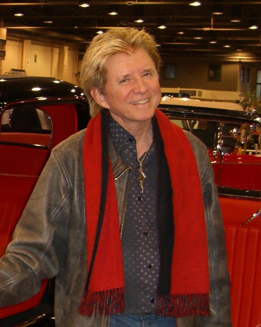 It is with a broken heart that I write to let you know that the sweetest, kindest man I ever met Johnny Tillotson , left earth for Heaven yesterday.  He was my best beloved, Champion of my realm, Knight of my heart. Someone said, that sometimes right in the middle of an ordinary