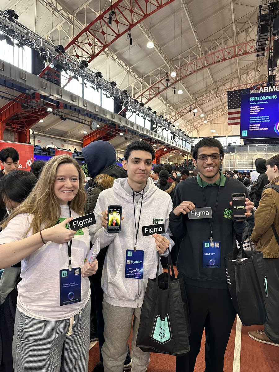 lemmccann's tweet photo. having the best day ever sharing about @figma at the NYC #CSFair! we’re meeting 2k+ high school seniors / future developers — the makers of tomorrow are blowing my mind.  days like this 🥹 https://t.co/MtbgpTx7Nc