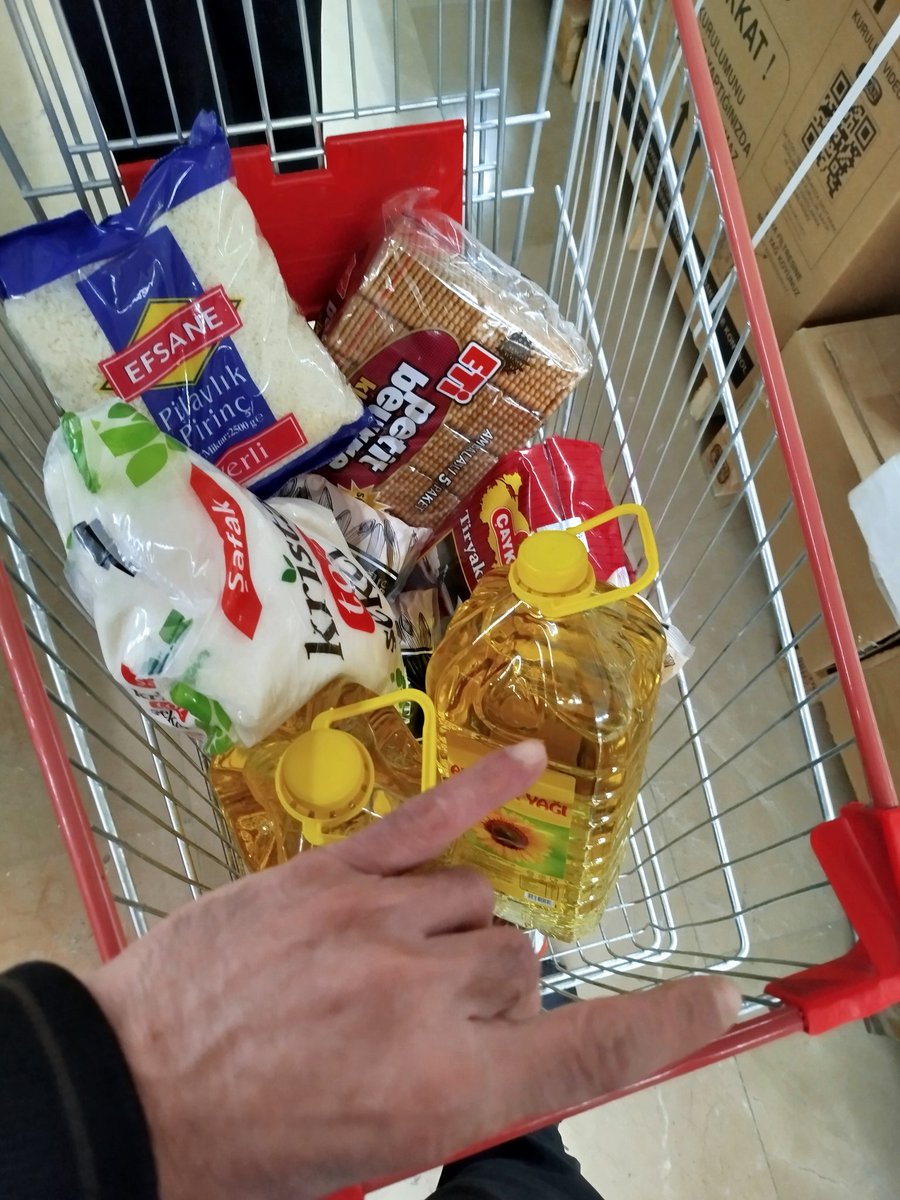 Hayatında bu kadar heycan verici huzurlu bir alışveriş yapmamıştım, sanki ülkemizin düşman işgalinden kurtulmuş ğibi idi. 
#MilliDestekVakti | adana'da marketler doluydu, #isbankasıboykot  #DevletiminYanındayım
#BoykotDegilSabotaj #çikletçi