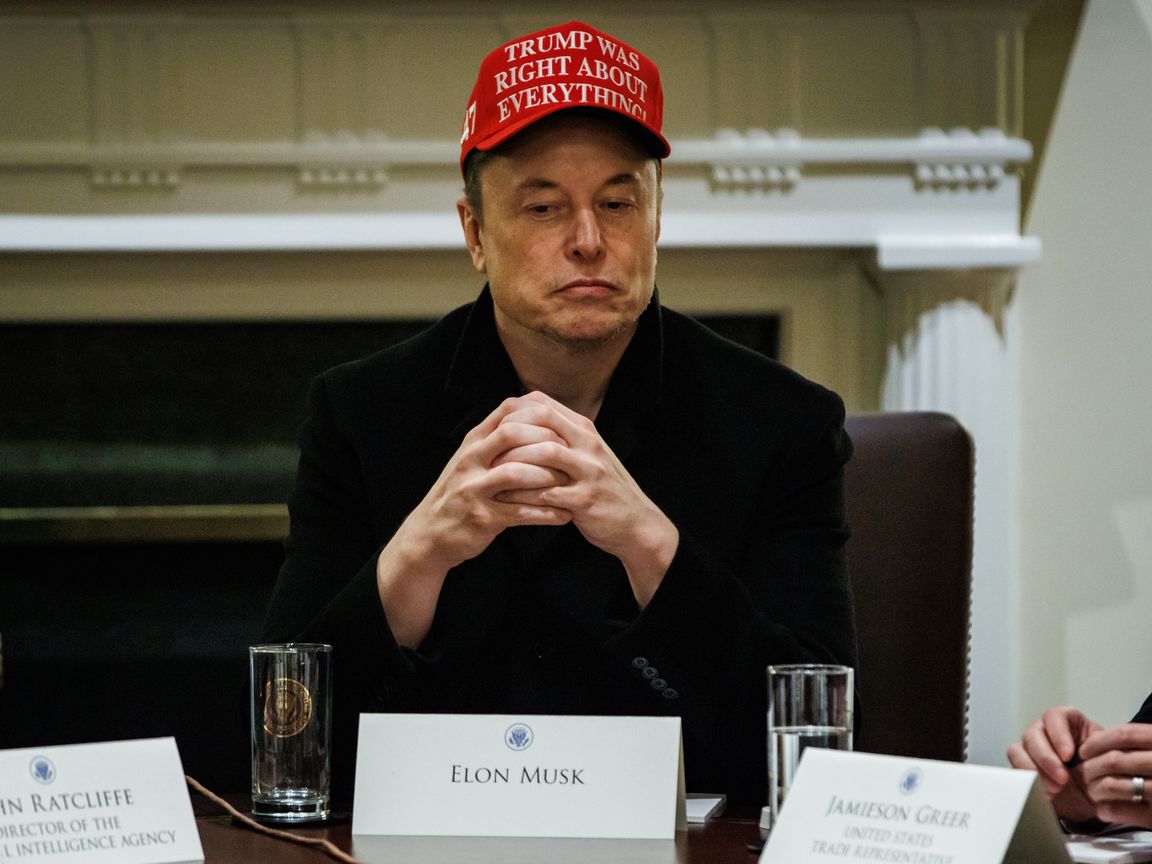 Wanneer je tijdens de eerste catechisatie-avond een goede indruk op de jeugd probeert te maken.