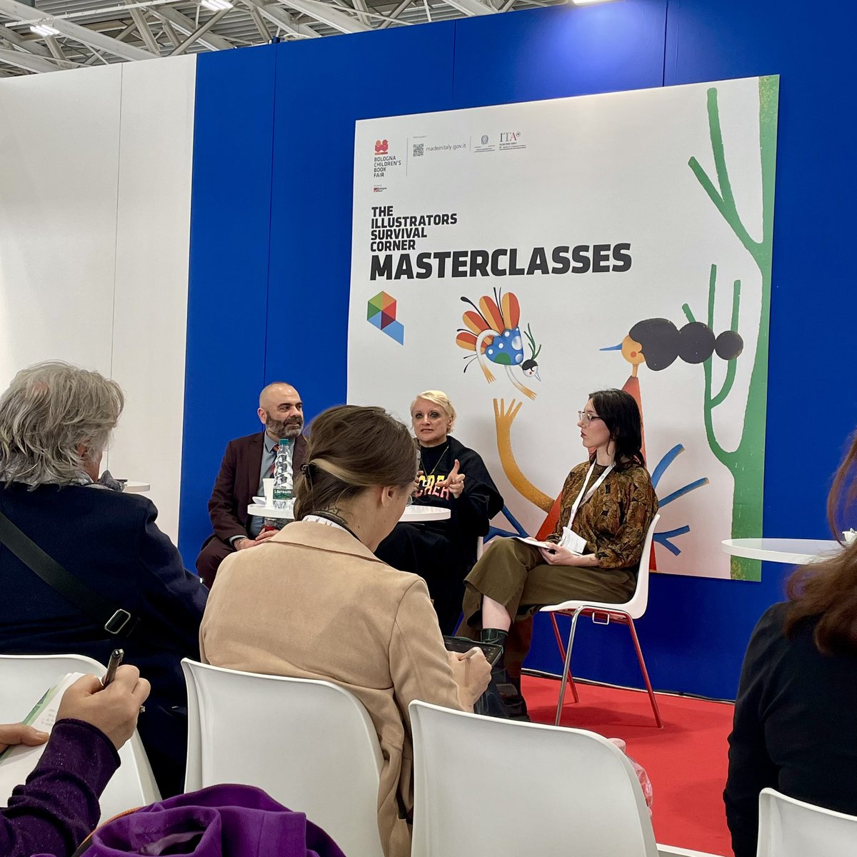 BoChildrensBook's tweet image. At the Illustrators Survival Corner, panelists discussed how self-publishing can create opportunities for creative freedom and how authors can work to promote visibility as much as possible, starting from an effective book cover ✨