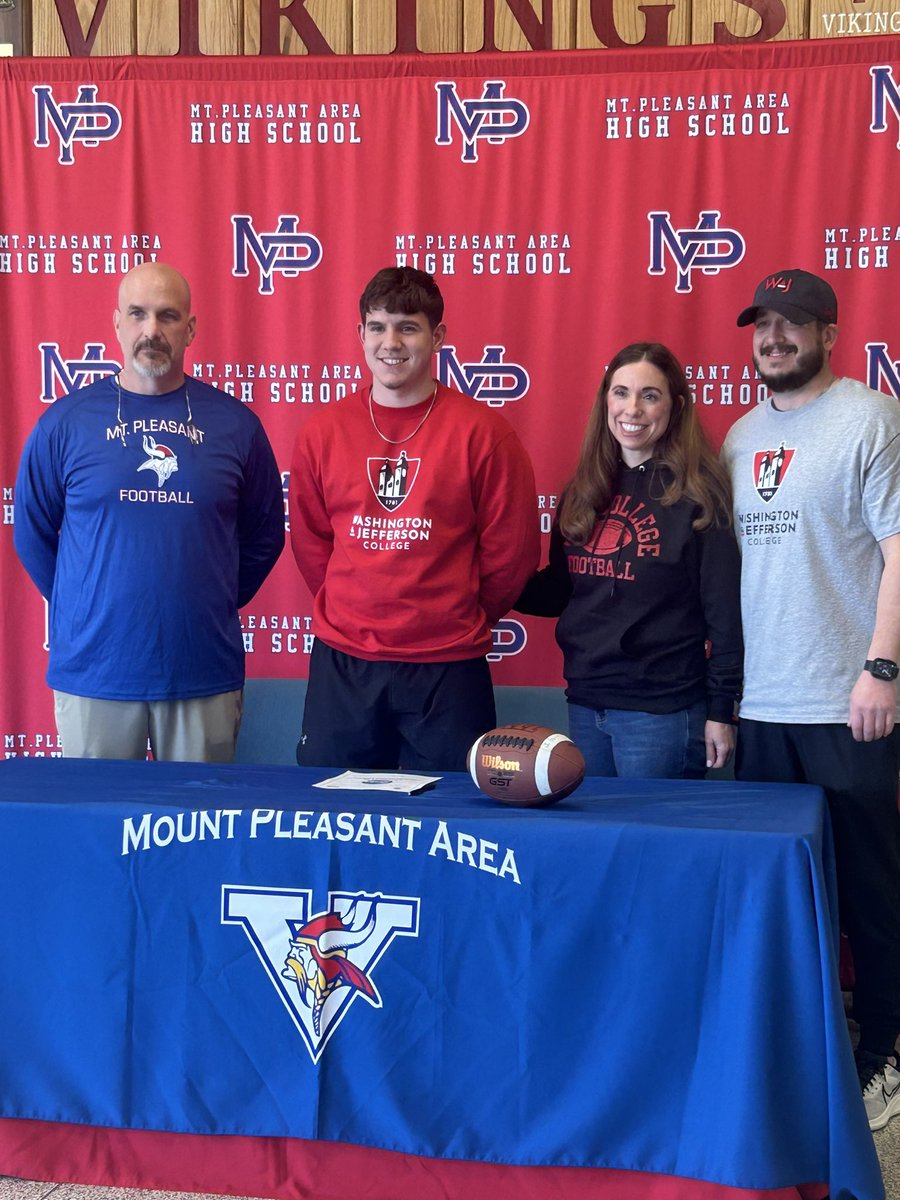 Logan Parson (@parsonl_25) on Twitter photo I am beyond blessed and excited to announce that I have committed to Washington and Jefferson College! Thank you to my family, coaches, teammates, friends and god for helping me get where I am today. Ready for the next 4 <a href="/wjcollege/">W&J College</a> <a href="/CoachGlosek/">Shawn Glosek</a> <a href="/Coach_Sirianni/">Coach Mike Sirianni</a> <a href="/MPVikingFB/">MP Viking Football</a> I am beyond blessed and excited to announce that I have committed to Washington and Jefferson College! Thank you to my family, coaches, teammates, friends and god for helping me get where I am today. Ready for the next 4 <a href="/wjcollege/">W&J College</a> <a href="/CoachGlosek/">Shawn Glosek</a> <a href="/Coach_Sirianni/">Coach Mike Sirianni</a> <a href="/MPVikingFB/">MP Viking Football</a>