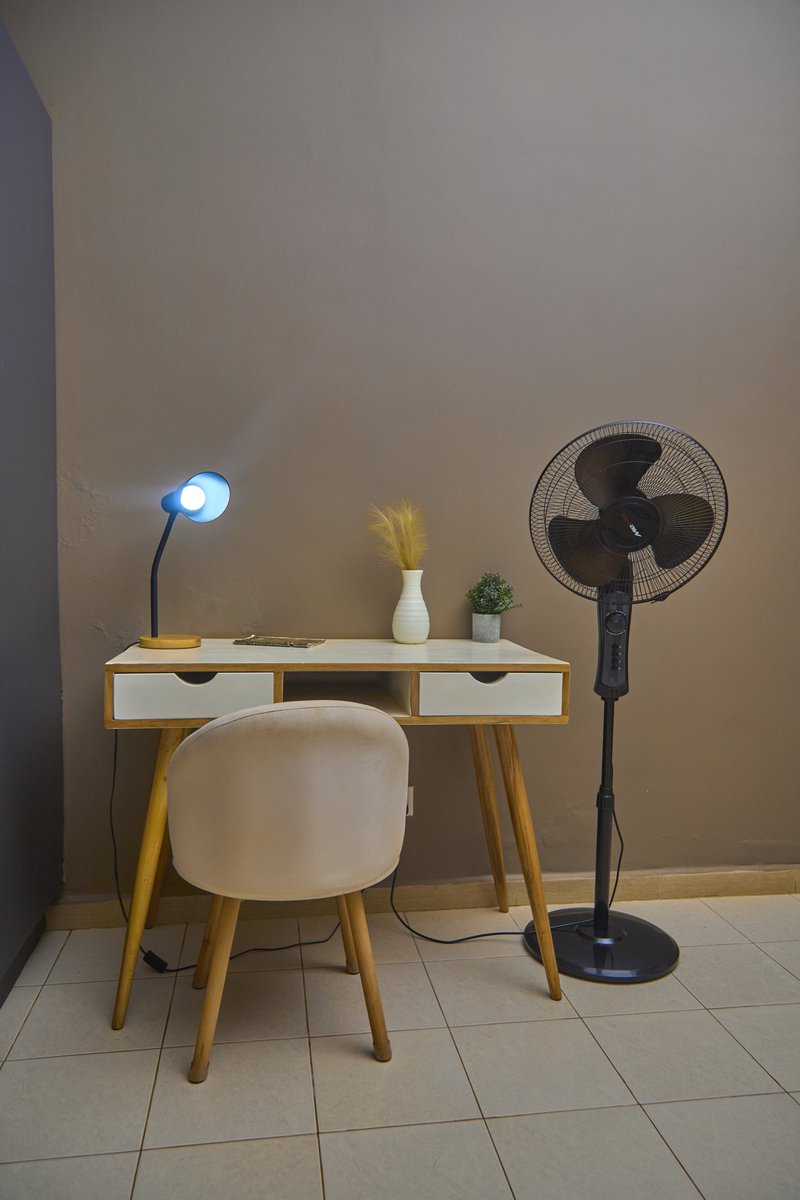 KalysLiving's tweet photo. Sometimes, it's about how it makes you feel like home, not about the money. 

Book with us today and experience comfort at :
💫 130K UGX/night |2.9M UGX/month
📞 +256 761 132 027 /+256 741 745 930
https://t.co/oGhy4JF7nz

#AprilFoolsDay
#Airbnb #Bitcoin
#Staycation #hospitality https://t.co/y5sEWp81sH
