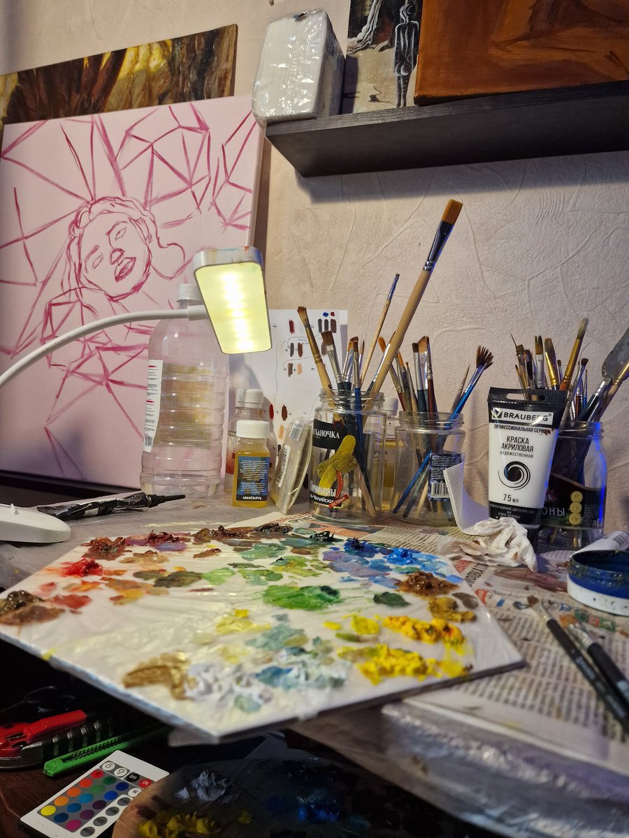 Gm, today I am painting a portrait to order
#portrait #life