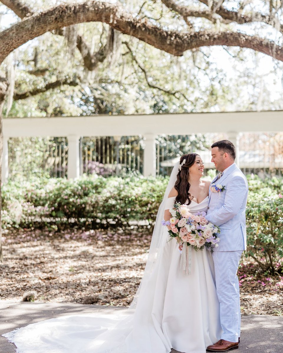 Under the iconic oaks of Forsyth Park, love feels timeless. 💍✨ From the Spanish moss swaying above to the historic charm all around, this moment is pure magic. Here’s to forever in the heart of Savannah. 🌿💕

#SavannahWedding #ForsythPark #WeddingPlanner #IvoryAndBeau