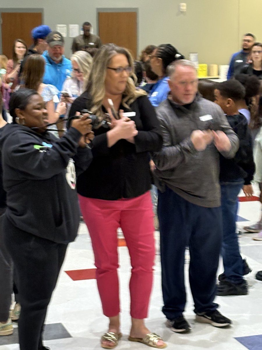 Meredith Rose tweet media