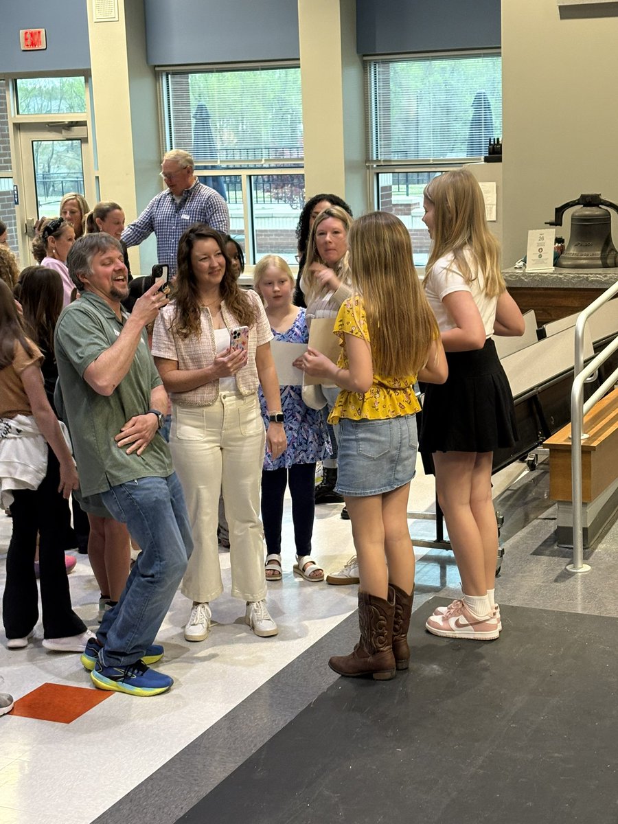 Meredith Rose tweet media