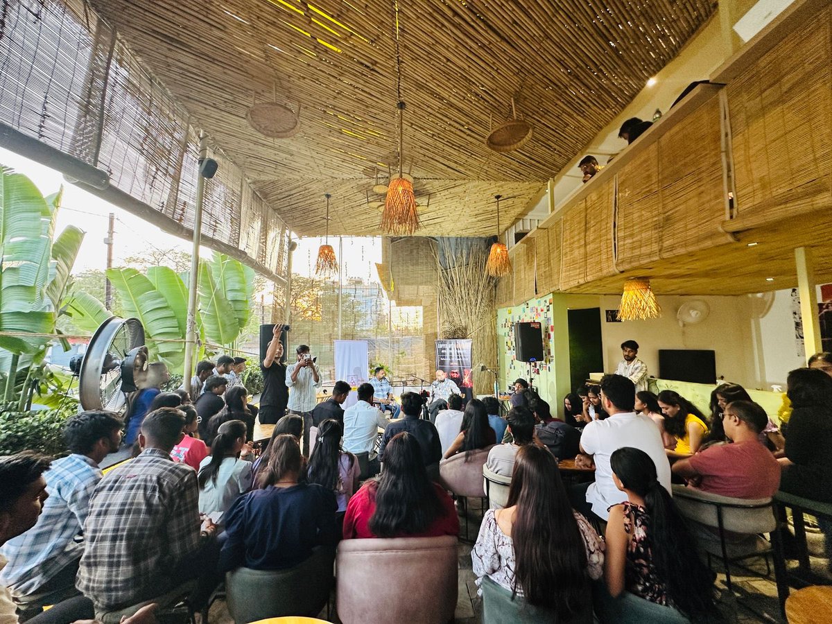 वाग्देवी विचार न्यास द्वारा इंदौर में “Coffee with Chhava” का आयोजन किया गया।

कार्यक्रम में युवाओ ने बड़ी संख्या में भाग लिया और छावा फ़िल्म देखने के पश्चात अपने विचार प्रस्तुत किए।

कार्यक्रम में छत्रपति संभाजी महाराज के अनछुए पहलू पर कुणाल भवर ने प्रकाश डाला।

#Chaava #vagdevi
