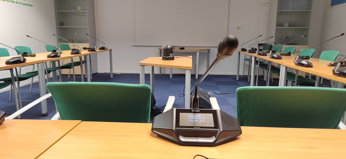 astisl's tweet image. ¿Eventos híbridos? La clave está en la tecnología y la planificación. 🎥💻 En ASTI, lo hacemos posible. #astisl #EventosHíbridos #Innovación