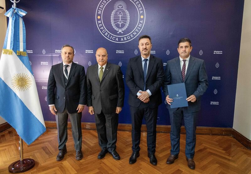 Hoy es un día especial para recordar a nuestros héroes de Malvinas, que entregaron su vida por la patria.
Estoy profundamente orgulloso de pertenecer a una empresa que esta comprometida con el homenaje y la memoria de los héroes caídos en el conflicto de las Islas Malvinas y con