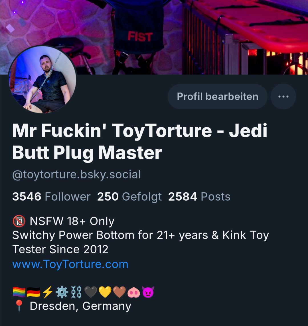 Come to a place where the grass is greener, the skies are bluer and algorithms to fuck wi th your spank bank 🐽😈