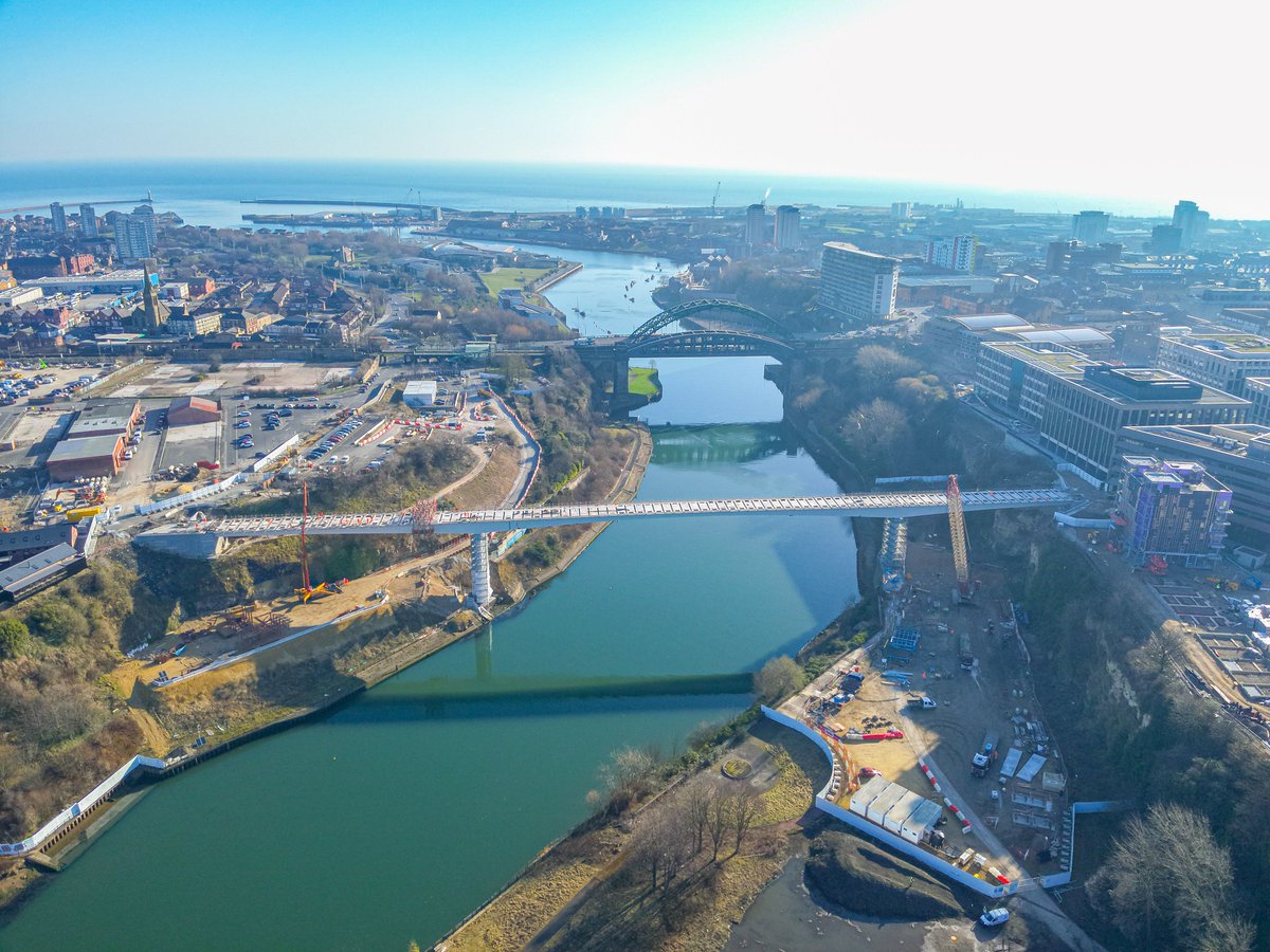 Submit your name suggestions for the New Wear Footbridge 😍 

<a href="/SunderlandUK/">Sunderland UK</a>  is giving residents the opportunity to suggest names for the new Wear footbridge, which is set to open this Summer.

You can submit your suggestions here 👇 
lnkd.in/eijKx3p2