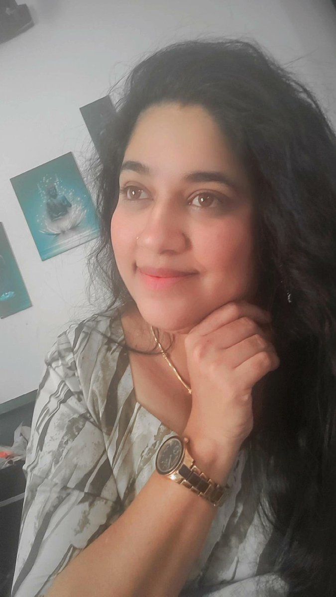Sindhujaa Vijii 👸 tweet media