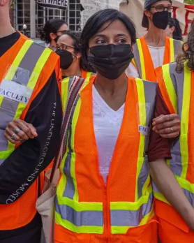 NizNellie3's tweet image. 👋@EDSecMcMahon 

Prof. Debashree Mukherjee, Department of Film and Media, Middle East Studies at Columbia University.

Rushed to the pro-Hamas encampment to form a human chain, restricting the movement of 'provocateurs' (Jewish students and cops) on campus. Title VI violation.