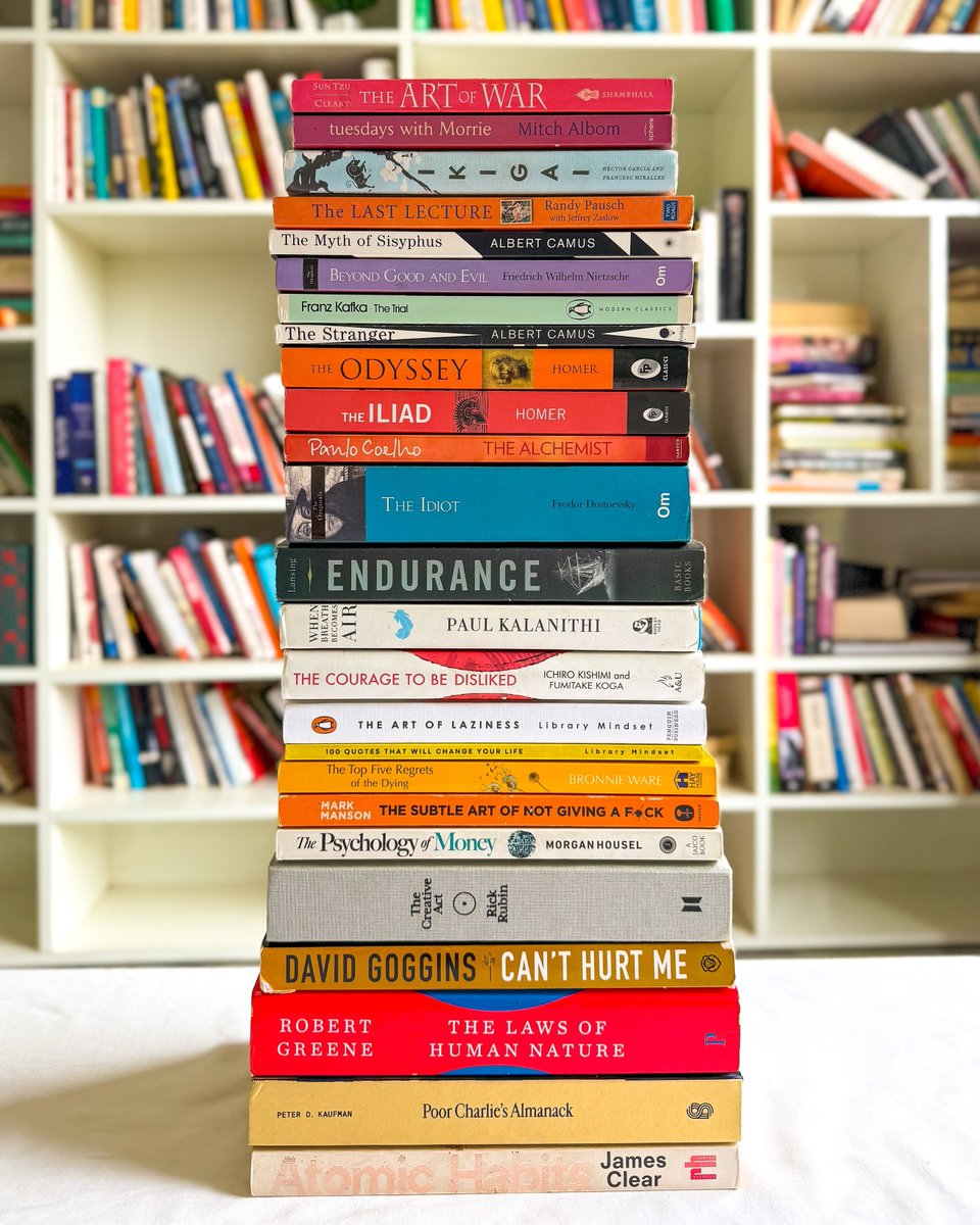 librarymindset's tweet photo. 25 Books To Read In 2025 https://t.co/9fC3DRzaHM