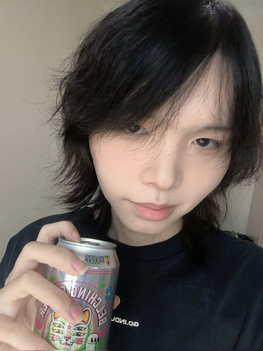 畜生东西你爹妈知道你那么贱吗，把省吃俭用的生活费上贡沉浸式体验大吃饱饿出第三高原，然而，因为吃糖阳痿的小鸡巴连管都没上撸一发🤭
#男娘 #药娘 #mtx #atm #上贡 #压榨