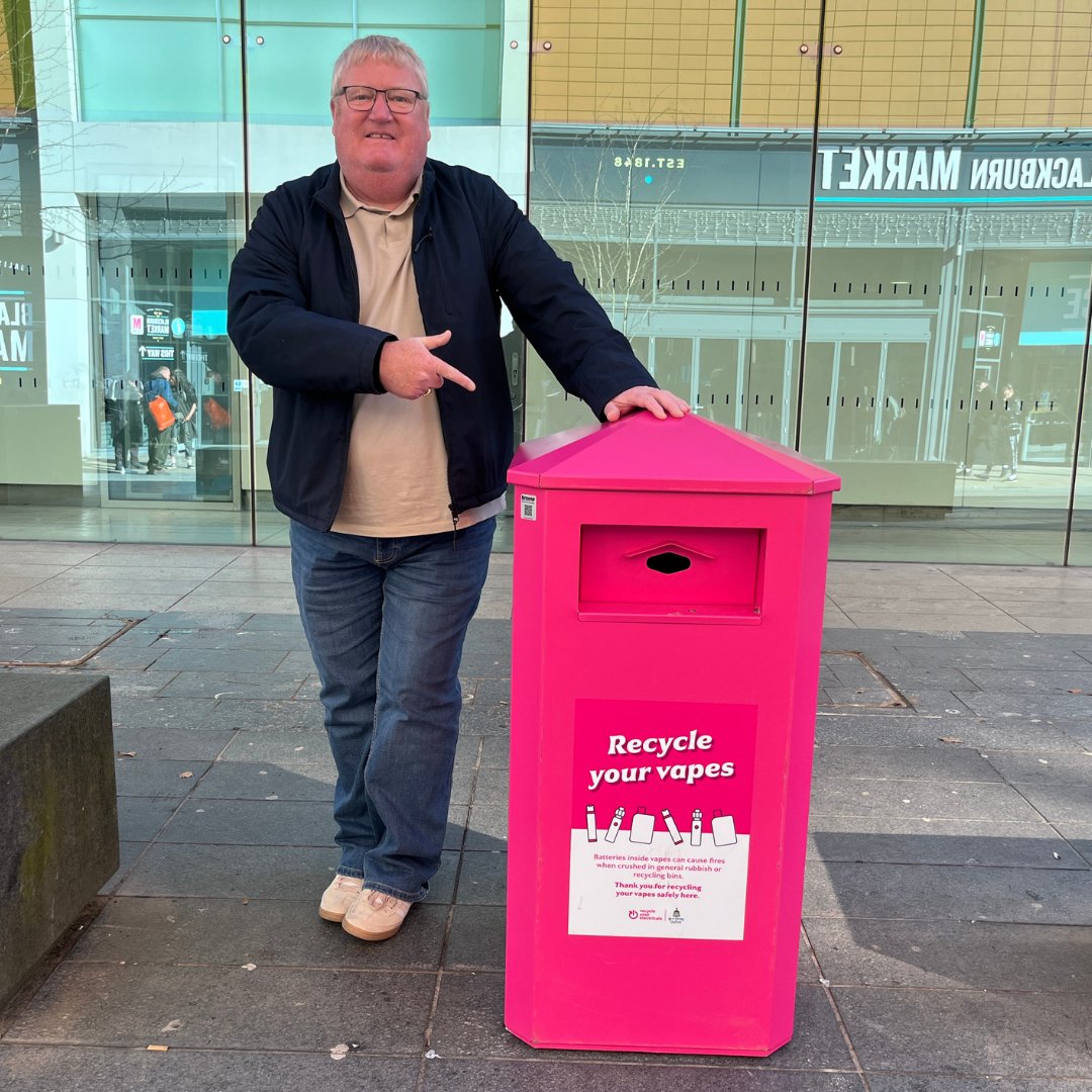We've installed some brand new vape bins in Blackburn and Darwen!

By using one of the new vape bins, you can ensure your vape is recycled. ♻️

Find the vape bins outside the bus station in Blackburn, or on the market square in Darwen.

Thank you for recycling your vape. 🙏