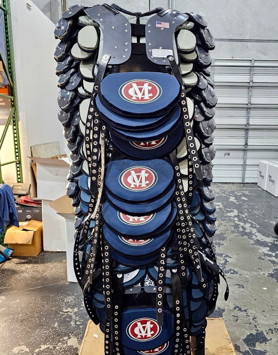 Pro Gear Sports (@progearfb) on Twitter photo Another round of #ShoulderPads brought to you by the <a href="/BakersSports/">Baker's Sports</a> crew!‼️🙌
Mike Nelson and Seth Auer helped us get the <a href="/MillCreekHawk/">MillCreekHawks</a> football team in a set of our #Custom pads!
<a href="/MCFootballCoach/">Mill Creek Football</a>
<a href="/coachjlovelady/">Josh Lovelady</a>
<a href="/ProGearNellie/">Michael Nelson</a>
<a href="/sethauer_/">Seth Auer</a>
<a href="/ProSports_Pads/">ProSportsPads</a>
#KnowTheLogo Another round of #ShoulderPads brought to you by the <a href="/BakersSports/">Baker's Sports</a> crew!‼️🙌
Mike Nelson and Seth Auer helped us get the <a href="/MillCreekHawk/">MillCreekHawks</a> football team in a set of our #Custom pads!
<a href="/MCFootballCoach/">Mill Creek Football</a>
<a href="/coachjlovelady/">Josh Lovelady</a>
<a href="/ProGearNellie/">Michael Nelson</a>
<a href="/sethauer_/">Seth Auer</a>
<a href="/ProSports_Pads/">ProSportsPads</a>
#KnowTheLogo