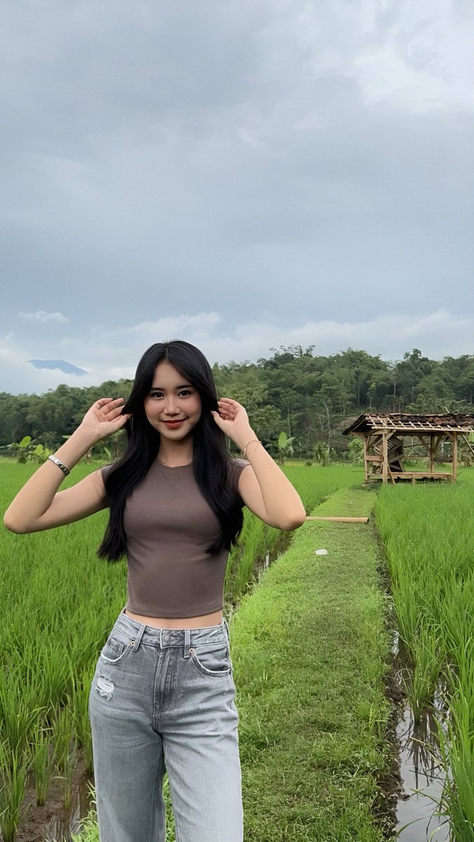 ngimamin's tweet photo. Konten HD ala ala, biar gak pecah pecah banget kalo jadi wallpaper

Dari Instagram story Alya @AA_AlyaJKT48 https://t.co/CyYC2XhZyf