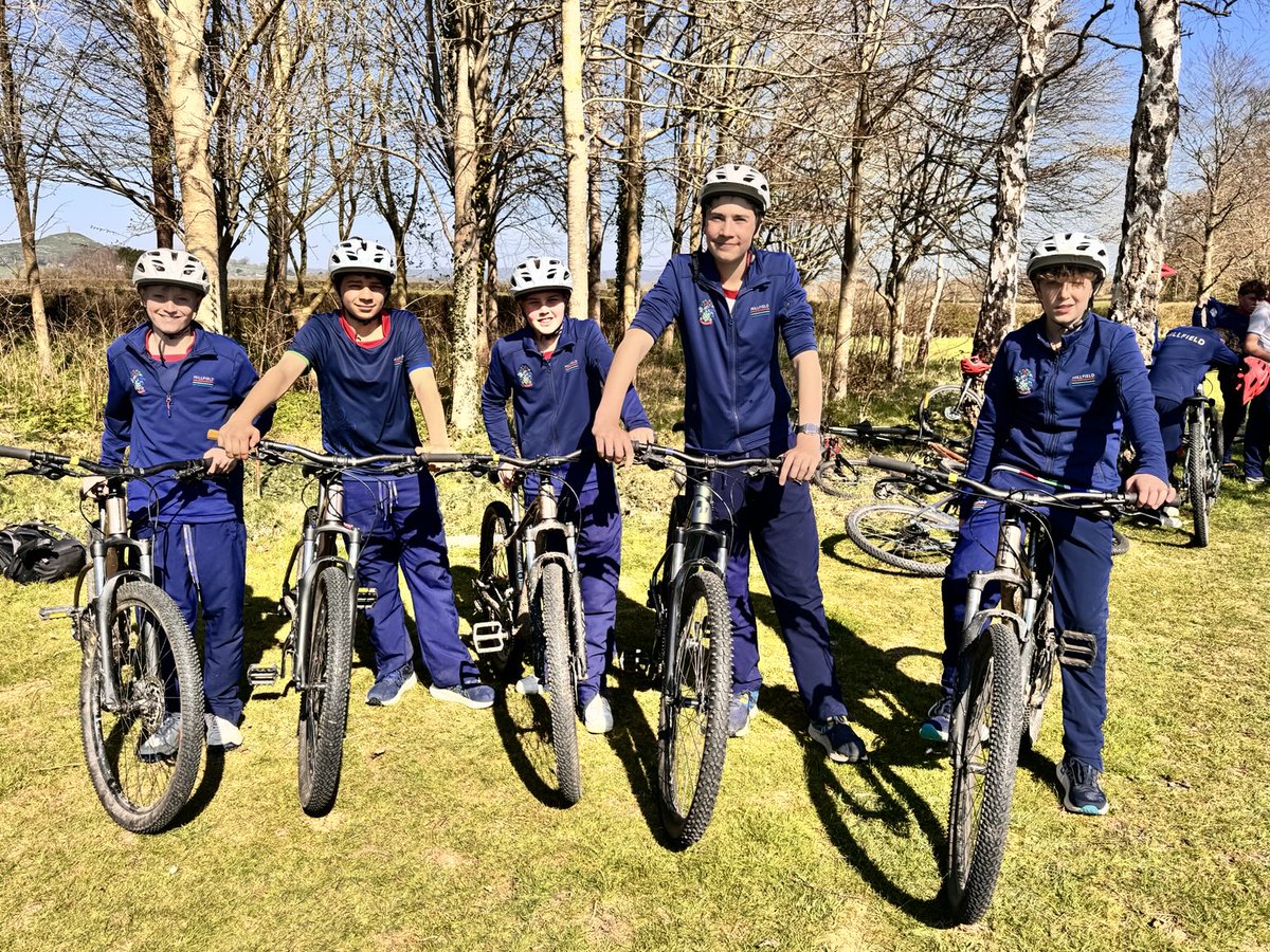 Glorious afternoon for house sports 🚴⁦<a href="/NineAtMillfield/">9@Millfield</a>⁩