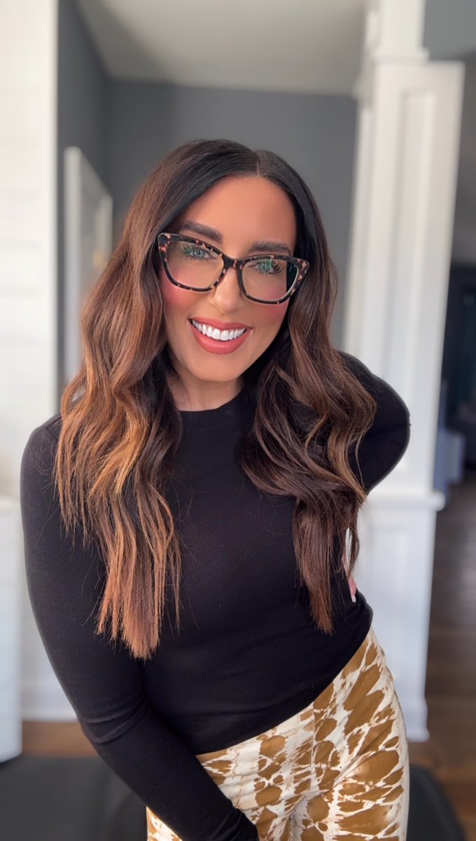 MS_Focus's tweet photo. "MS didn't ruin my life; it made me appreciate it more. And that's something I will never take for granted."

~ Rebecca Ritchie, Diagnosed 2021, @rebeccaritchiemakeup
#MYMSStory https://t.co/rdwYuKLWiy