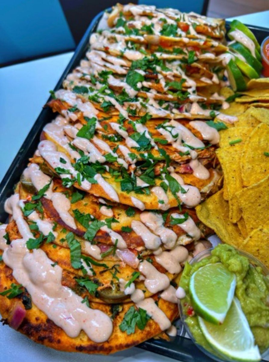 Give your cartel something to taco ‘bout and come join us for our Muchos Tacos tray this week! 🌮  Includes: 12x tacos with 4 fillings of choice, 1x nachos or nibbles, 1x chips, tots or wedges. Catch you soon to dive in 🙌🏼😜