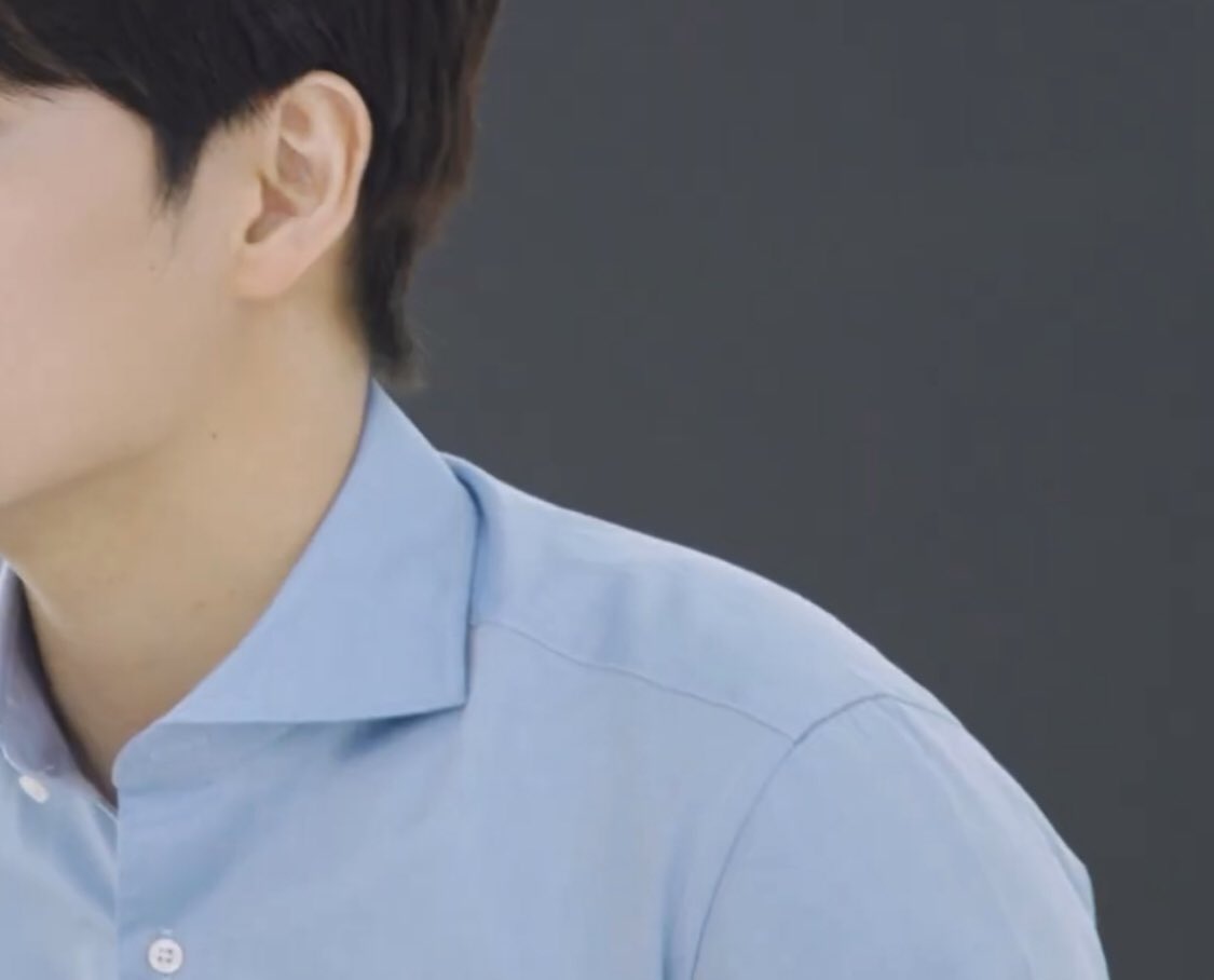 0ml__'s tweet photo. i can’t i can’t >.< #KangHaNeul https://t.co/xaRiCS00ia