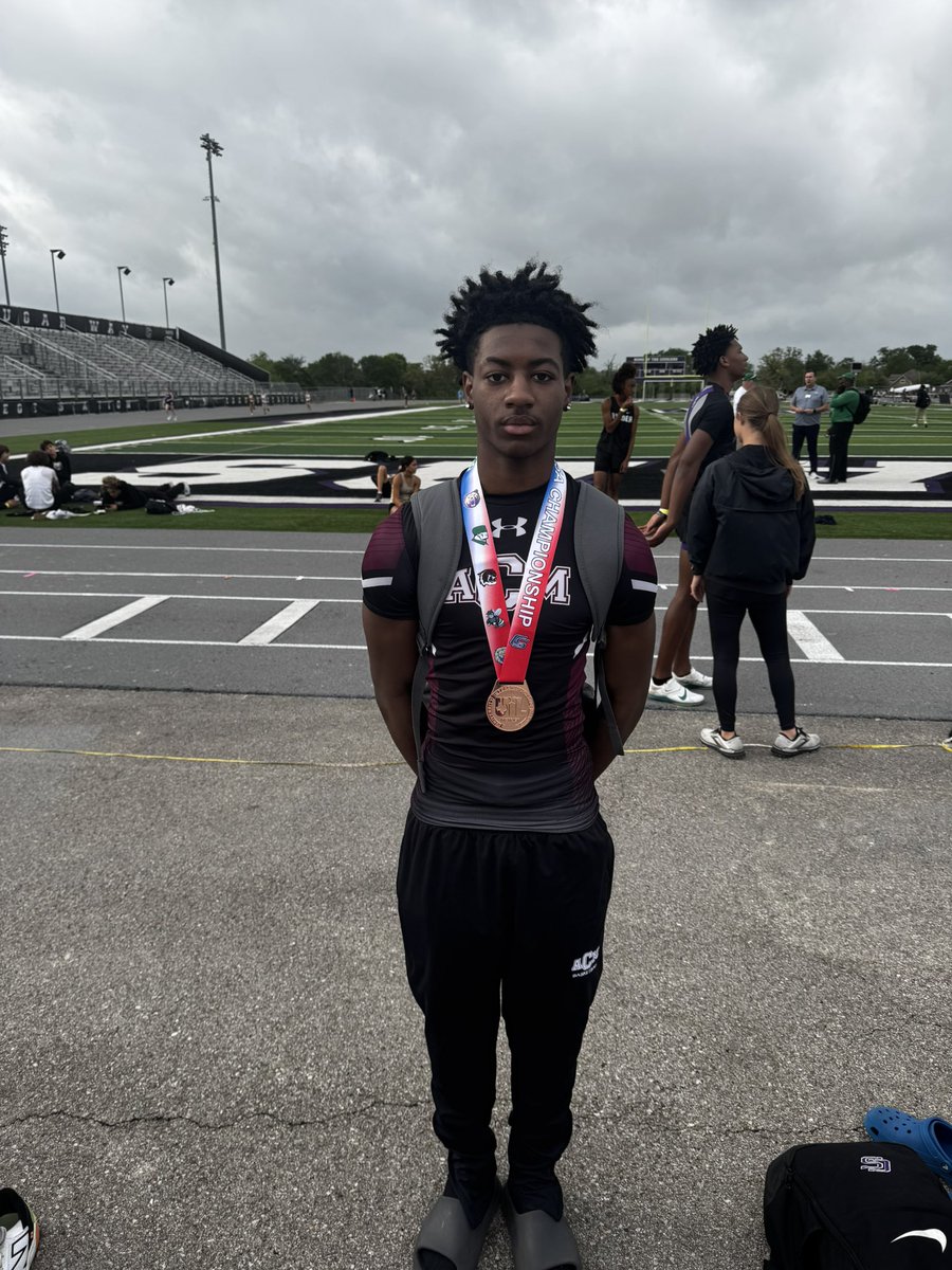 π THE Consol Tigers π (@consolboyshoops) on Twitter photo <a href="/Consolboyshoops/">π THE Consol Tigers π</a> very own <a href="/BrayHuntt/">Braylen Hunter</a> pulling off the Miles Morales esq performance at the district meet. (Never jumped before) bringing in the bronzeπ₯ for <a href="/AMCTrackField/">Consol Track & Field</a> !!! #TOP π
π
π
π
π
<a href="/Consolboyshoops/">π THE Consol Tigers π</a> very own <a href="/BrayHuntt/">Braylen Hunter</a> pulling off the Miles Morales esq performance at the district meet. (Never jumped before) bringing in the bronzeπ₯ for <a href="/AMCTrackField/">Consol Track & Field</a> !!! #TOP π
π
π
π
π