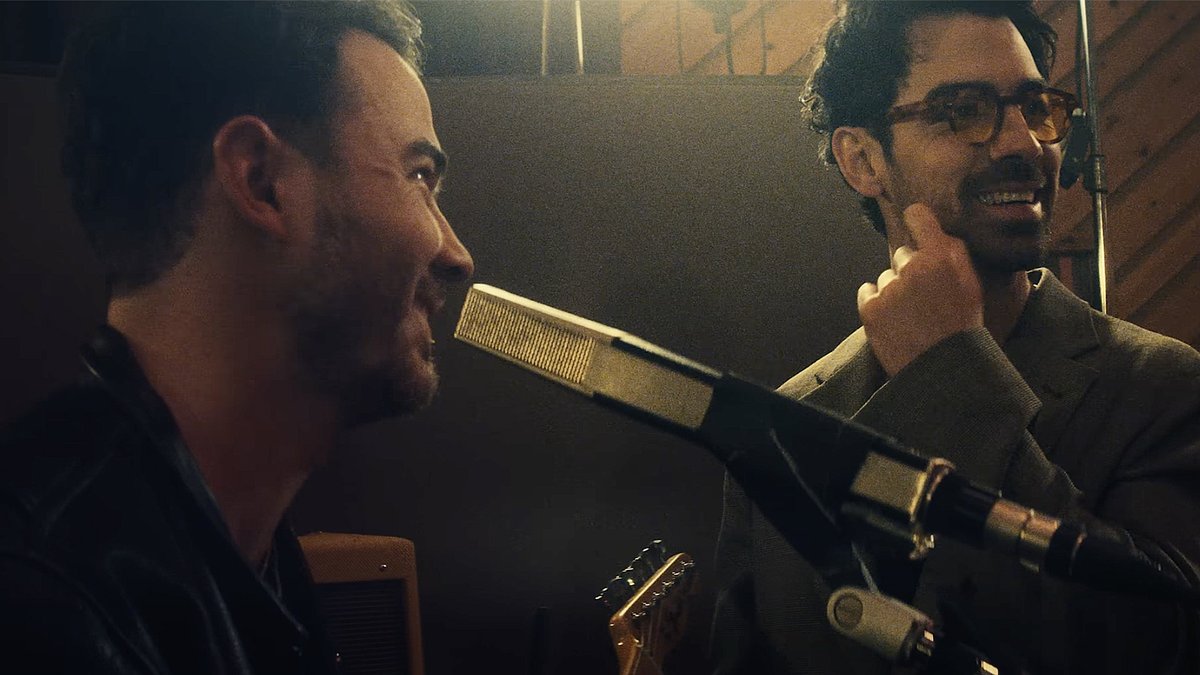 iHeartRadio (@iheartradio) on Twitter photo Twenty years of <a href="/jonasbrothers/">Jonas Brothers</a> and the Love Me To Heaven music video proves š¶somehow it gets better every timeš¶
š§: ihr.fm/XJonasBrothers Twenty years of <a href="/jonasbrothers/">Jonas Brothers</a> and the Love Me To Heaven music video proves š¶somehow it gets better every timeš¶
š§: ihr.fm/XJonasBrothers