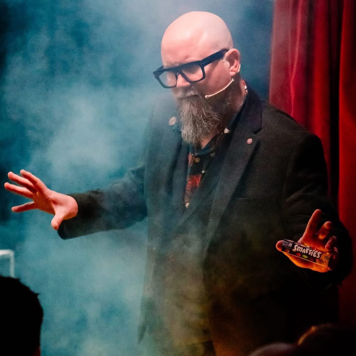 Join us this Thursday Night from 8.30pm for an evening of Live Comedy &amp; Magic with House Magician Mark Bennett performing his incredible One-Man Show!!

Ticket and first drink £15pp and available at smokeandmirrorsbar.com/tickets

Book now! You won’t regret it 👍

#Bristol #ComedyClub