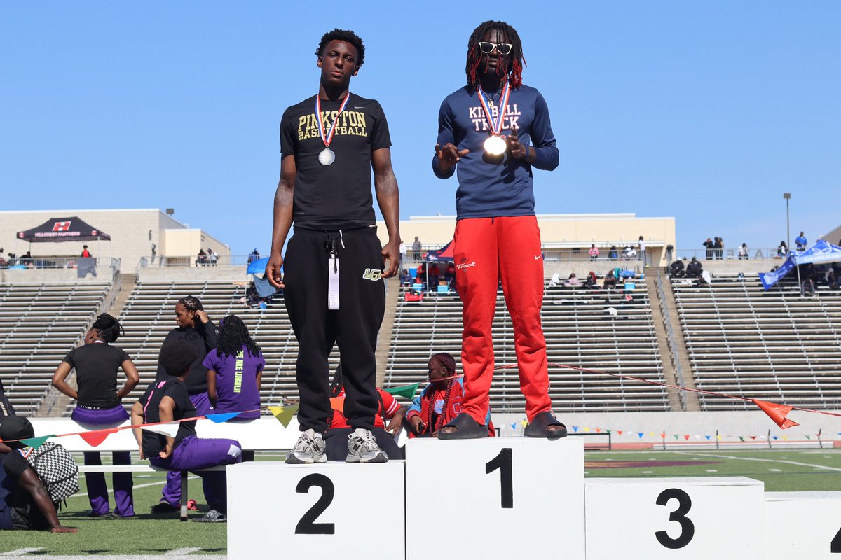 DISTRICT 11-4A JUMPS SWEEP BY THE K!!! We put in that work and racked up on the GOLDS on the boys side and qualified 4 total jumpers for Area next Friday!