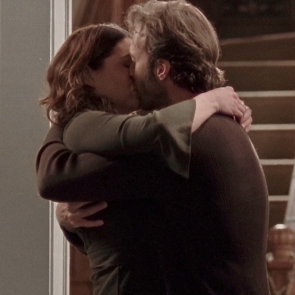 gilmxres's tweet image. changed lives.