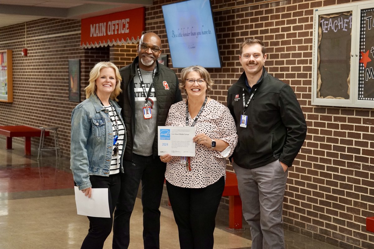 middelnews's tweet image. By cutting energy waste and doing our part to protect the environment, our schools have earned the @ENERGYSTAR! Sustainable. Star-worthy. Way to go, energy-saving champions! Learn more at energystar.gov.buildings #mdpurpose #ENERGYSTAR