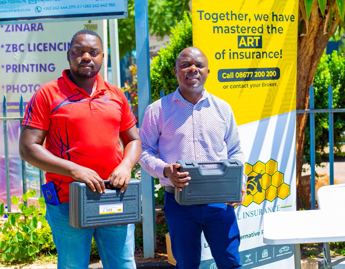 CellInsurance1's tweet image. Scenes from the ZINARA License &amp;amp; Win Handover ceremony!
Congratulations to all the #ProudlyCompliant  winners.

If you missed the ceremony, you can collect your Prize from our Head Office at 25 Rhodesville Ave, Greendale, Harare

#cellinsurance #zinara