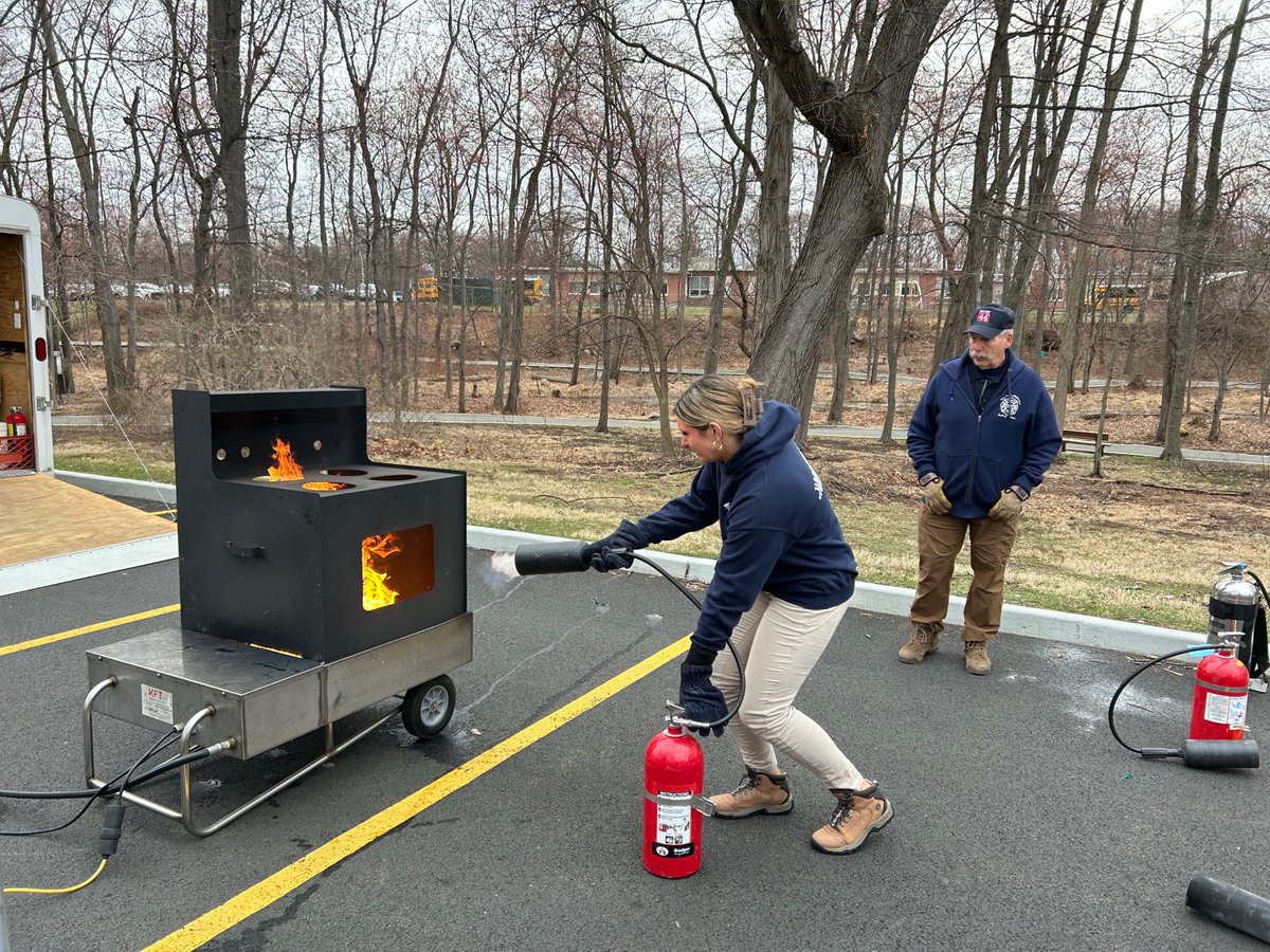 Students in our #RocklandBOCES CTEC Criminal Justice &amp; Fire Science program are learning all about fire extinguishers! Students are educated about the different types of fire extinguishers before they extinguish a fire on a controlled stove. 

#FireTraining #BOCESConnects