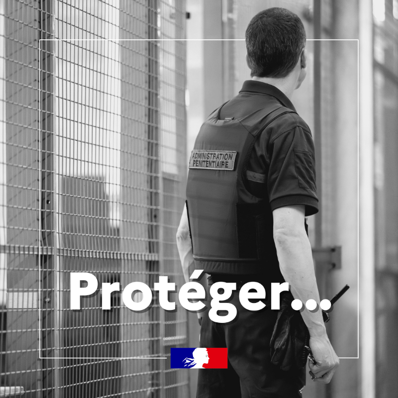 justice_gouv's tweet photo. ✅ Le surveillant pénitentiaire est l’acteur principal de la détention. Garant de la sécurité, il est aussi acteur de la réinsertion des personnes détenues. Chaque jour, il participe à la protection de toute la société.

Les inscriptions aux concours sont ouvertes. + d'infos 👇