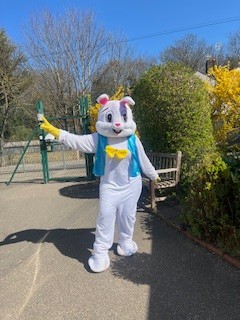We had a special visitor today at Nursery. Easter bunny loved seeing the children and stopped to enjoy the sunshine on our school bench! 🥕🐇🥚