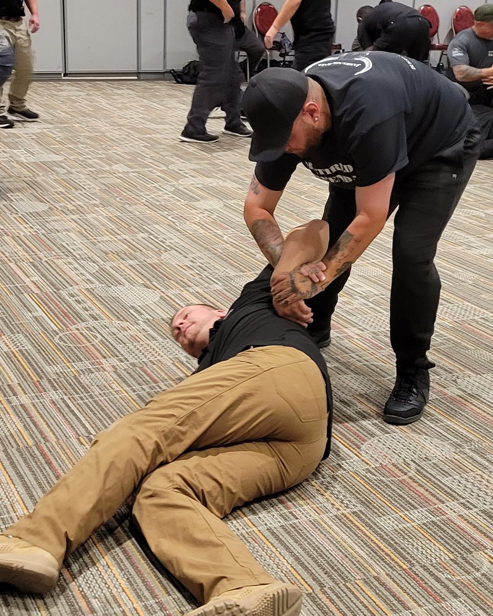 ControlledFORCE's tweet image. The M.A.C.H. System gives you control in any situation. Built on Mechanical Advantage, not brute strength, it uses 5 techniques based on positioning, movement &amp;amp; momentum. Effective on any subject - no matter their size, skill, mindset, or level of intoxication.