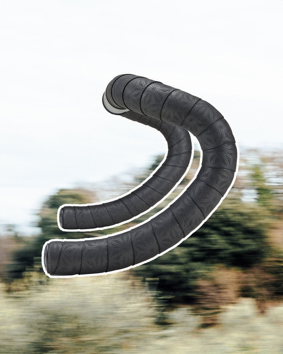 SUPACAZ's tweet image. Black isn’t just a color—it’s a statement. ⚫🔥 The Super Sticky Kush – Black delivers pro-level grip, all-day comfort, and a sleek, timeless look. Because style and performance should always ride together. #Supacaz #SuperStickyKush #StealthMode #StyleOnEveryRide