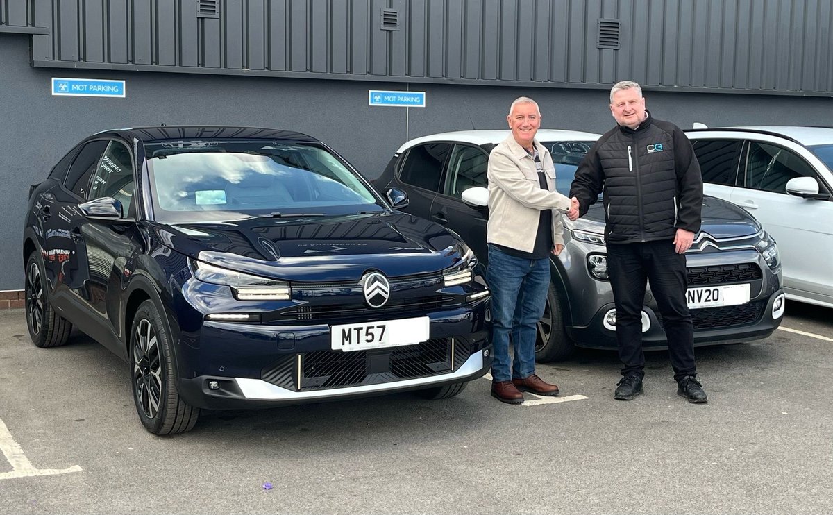 CroxdaleGroup's tweet photo. Another week of handovers from our amazing team at Croxdale!
We love seeing customers drive away happy, and we’re proud to help people find the right car for their needs.
Here’s a few of this week’s handovers, congrats to all! #Croxdale #NewCarDay #HappyDrivers https://t.co/2X2iknn8xe