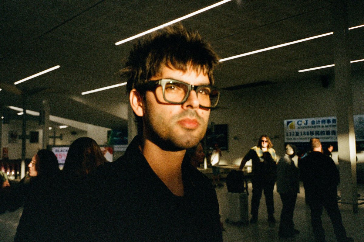 New Post: Premiere: Darker Lighter bursts through the clouds on soaring new single ‘Open Up, Sunshine’ backseatmafia.com/premiere-darke…