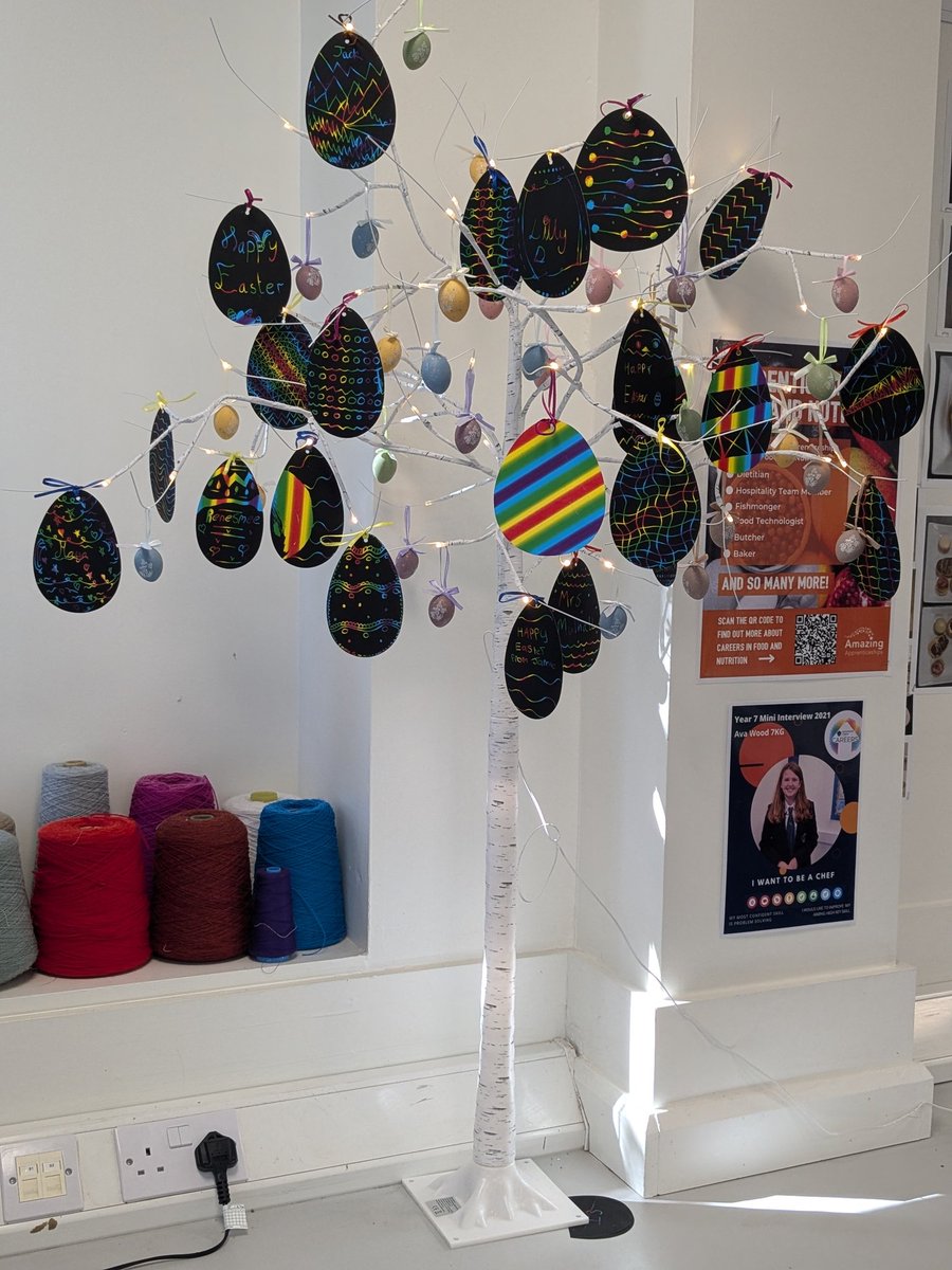 MrsMulhall3's tweet photo. My tutor group has been having fun this term with some Easter activities.  Egg hunt and Easter tree. In cooking club we made Easter biscuits 😋

@AscendLT
@kingsbury_green https://t.co/NzQbQdmicw