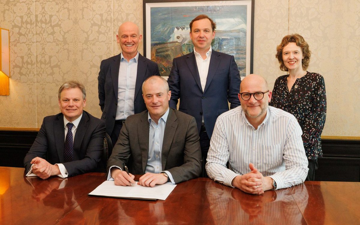 Savills acquires Northern Irish firm Osborne King

<a href="/Savills/">Savills</a> <a href="/OsborneKingNI/">Osborne King</a> <a href="/SavillsIreland/">Savills Ireland</a> 
greenstreetnews.com/article/savill…