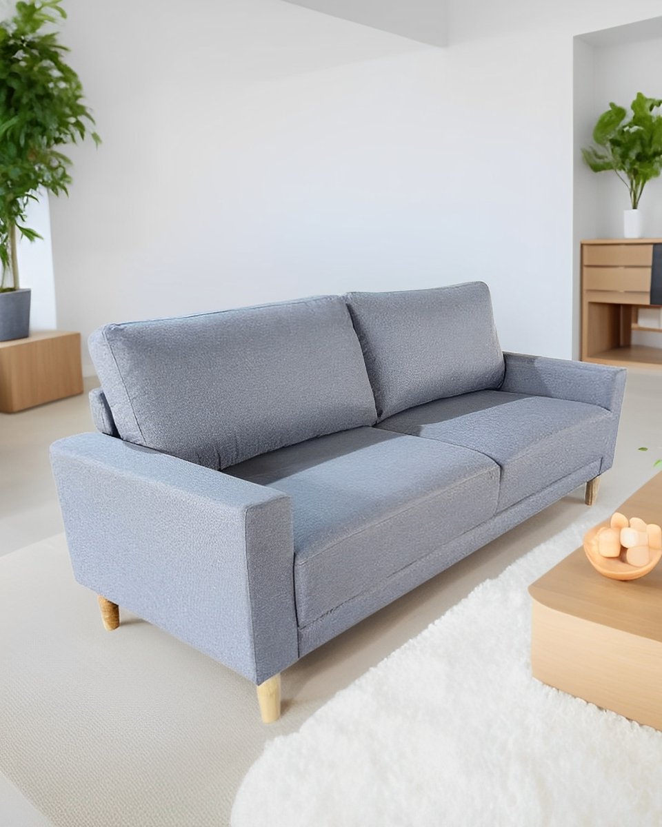 Mueblix's tweet image. Gracias a su diseño moderno y a su elegante tapizado en color gris🩶, el Sofá Carlo es el complemento ideal para cualquier estancia y tipo de decoración.

✅ 5% de #descuento con el código FanMueblix
🔗 mueblix.com/sofas-3-2-plaz…

#sofasbaratos #sofasonline #codigodescuento #deco