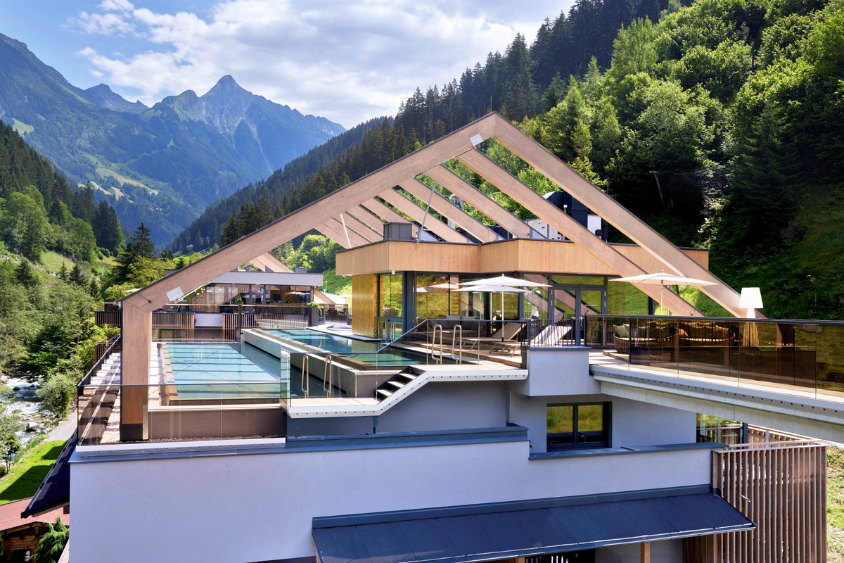 Excited to see ZillergrundRock Luxury Mountain Resort featured in <a href="/CNJohansens/">Condé Nast Johansens</a>' summer offers! Enjoy a 7-nights for the price of 6 in the stunning Ziller Valley. Includes guided hikes, wine tastings, gourmet dining, yoga, sauna &amp; more! <a href="/zillergrund903/">ZillergrundRock - Luxury Mountain Resort</a> johansens.com/inspiration/su…